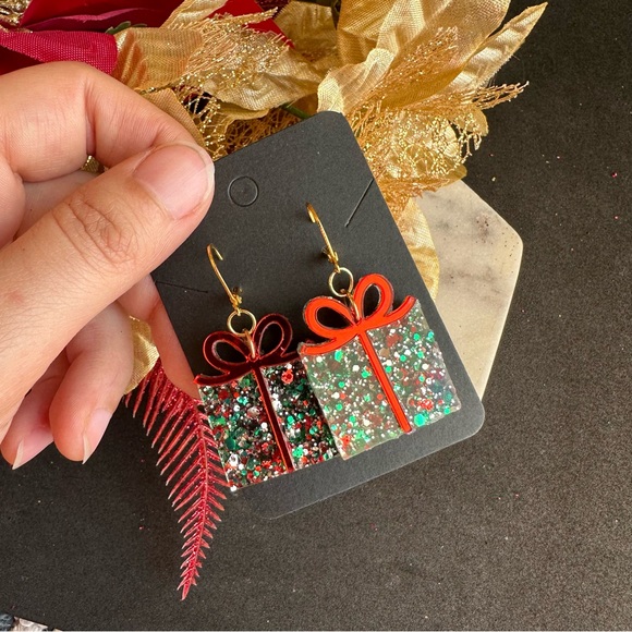 Unique Christmas Earrings Present Dangle - Picture 5 of 5